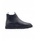 UGG Neumel Chelsea Leather Black