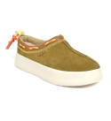 UGG Boom Slip-On Chestnut